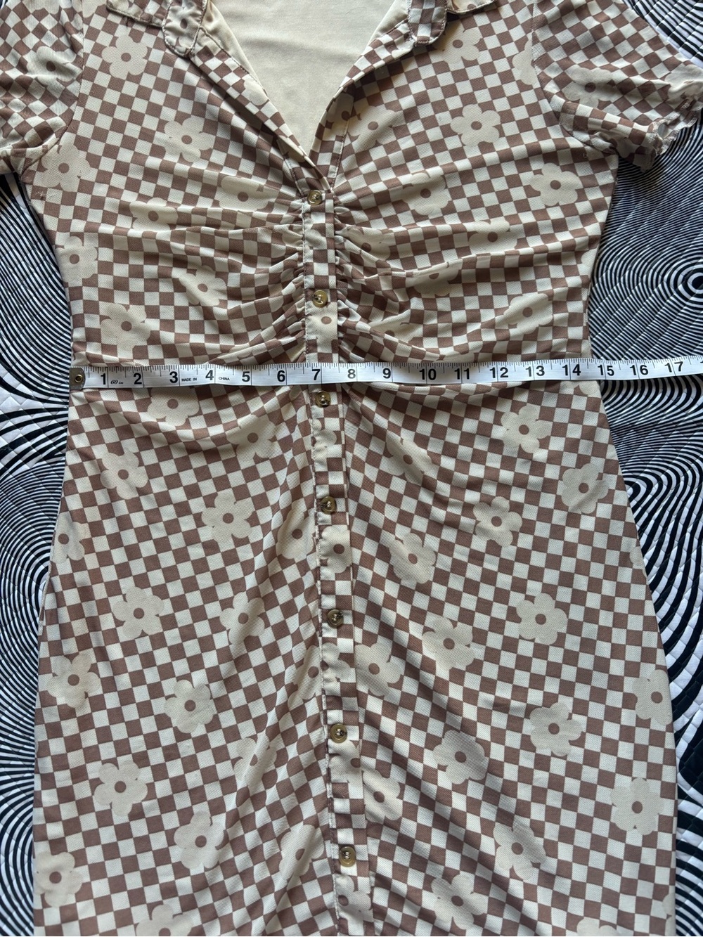 Neutral Beige Checkered Ruched Button-Front Tunic - Picture 6 of 8